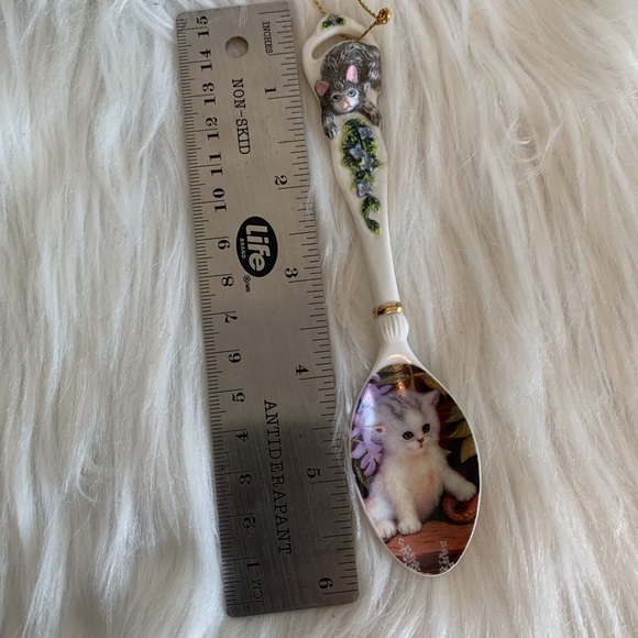 Little Wonders White Cat Sculpture - Picture 7 of 8